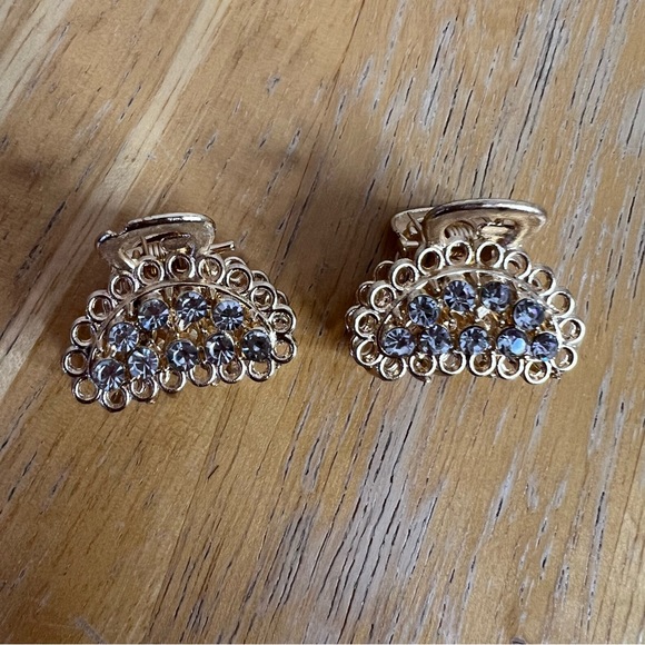 Small Butterfly Hair Clips - Picture 2 of 6